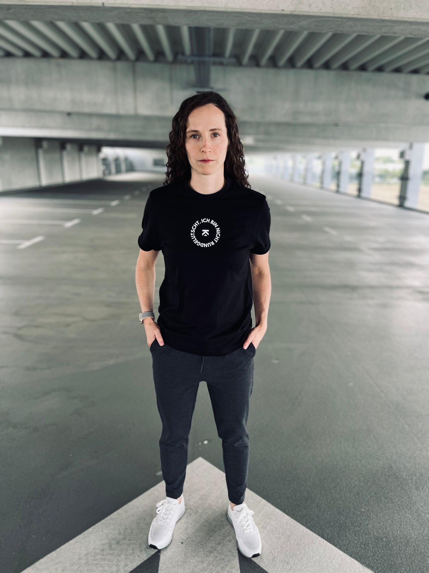 Ausgefallenes schwarzes T-Shirt | Statement Clothing 