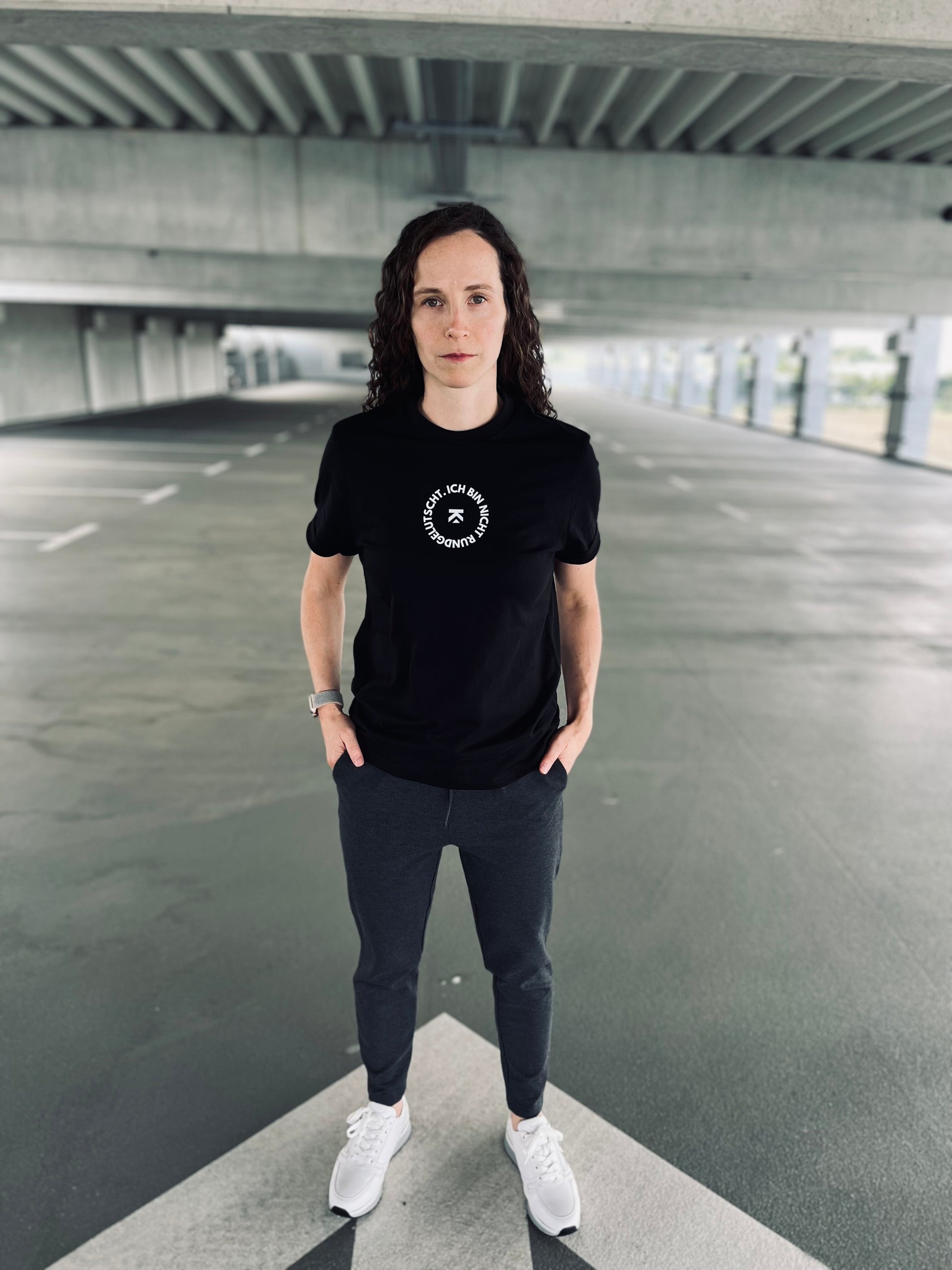 Ausgefallenes schwarzes T-Shirt | Statement Clothing 