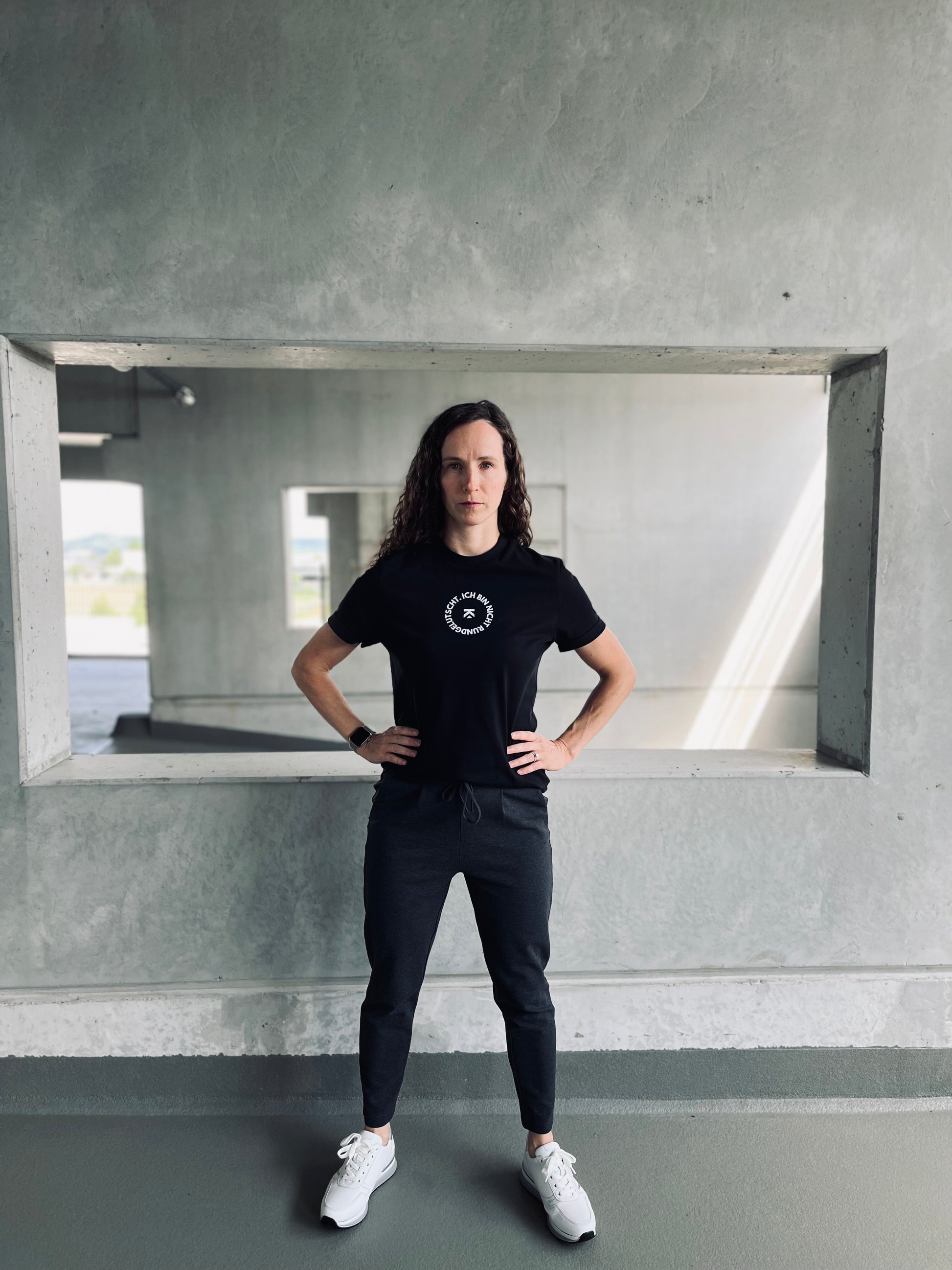 Ausgefallenes schwarzes T-Shirt | Statement Clothing 