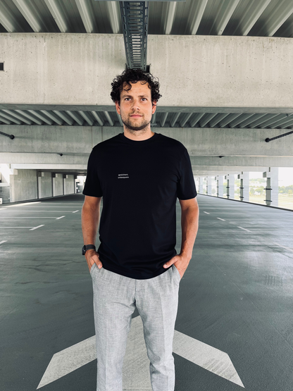 Ausgefallenes schwarzes T-Shirt | Statement Clothing | Gesichert.unbeqeum