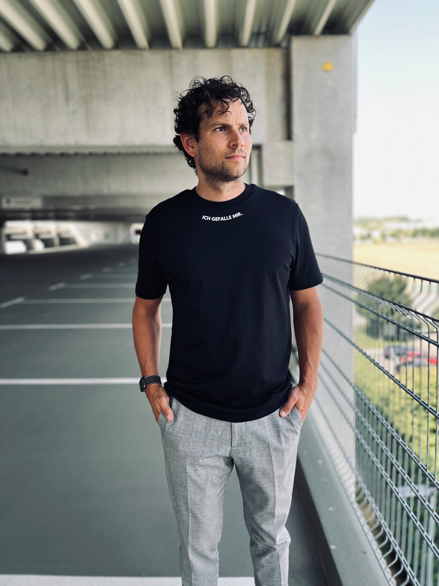 Ausgefallenes schwarzes T-Shirt | Statement Clothing | Ich gefalle mir