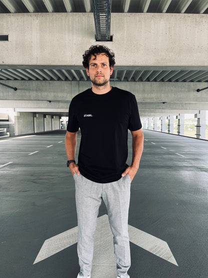 Ausgefallenes schwarzes T-Shirt | Statement Clothing | Stabil.