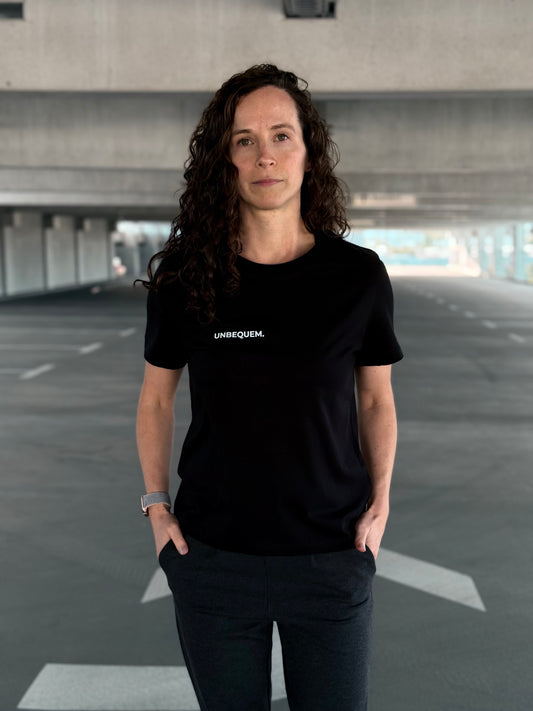 Ausgefallenes schwarzes T-Shirt | Statement Clothing | Unbequem