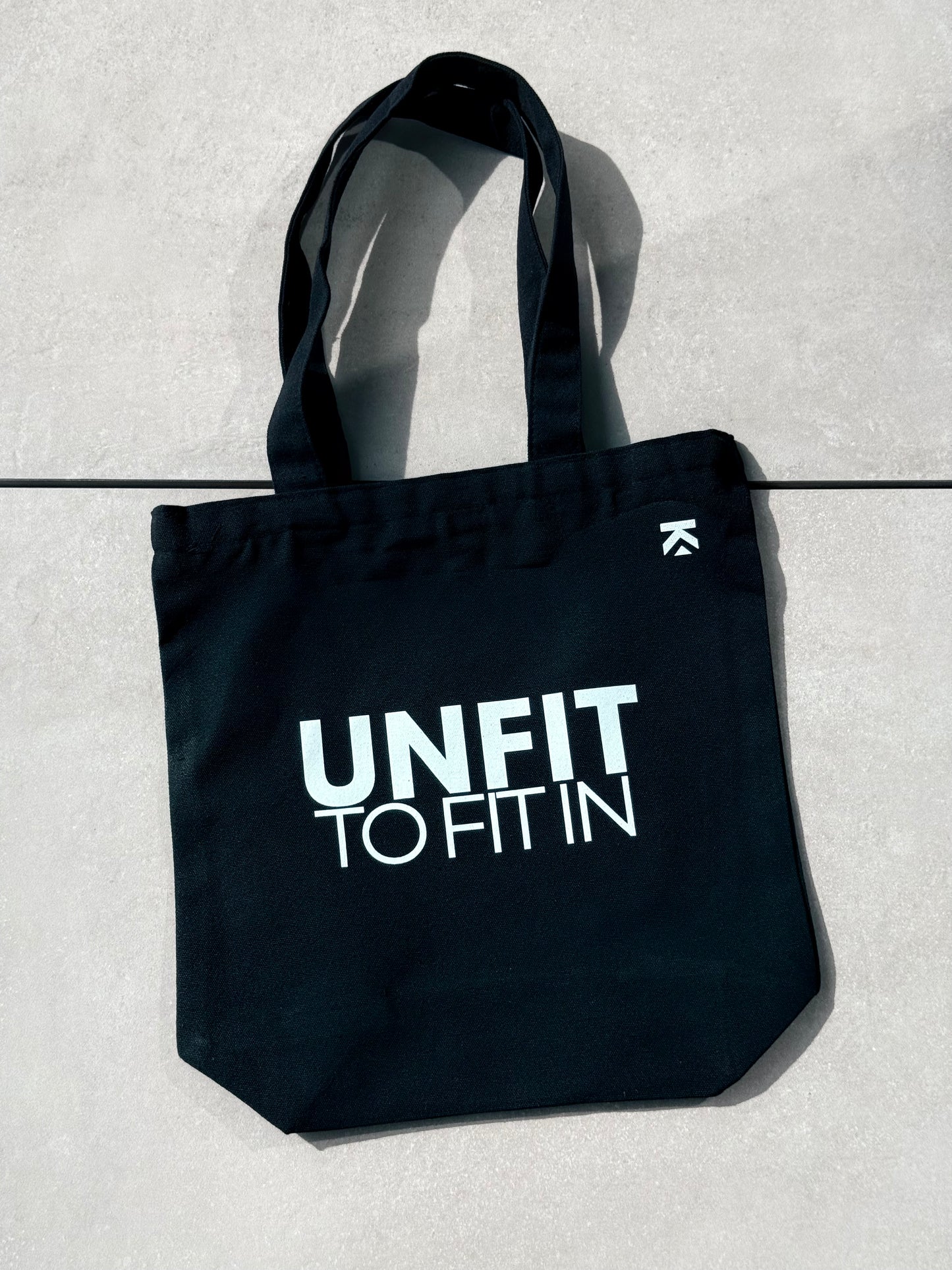 Statementbag | ausgefallene Einkaufstasche mit Statement | Unfit to fit in