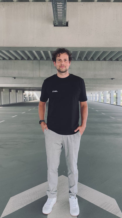 Ausgefallenes schwarzes T-Shirt | Statement Clothing | Stabil.