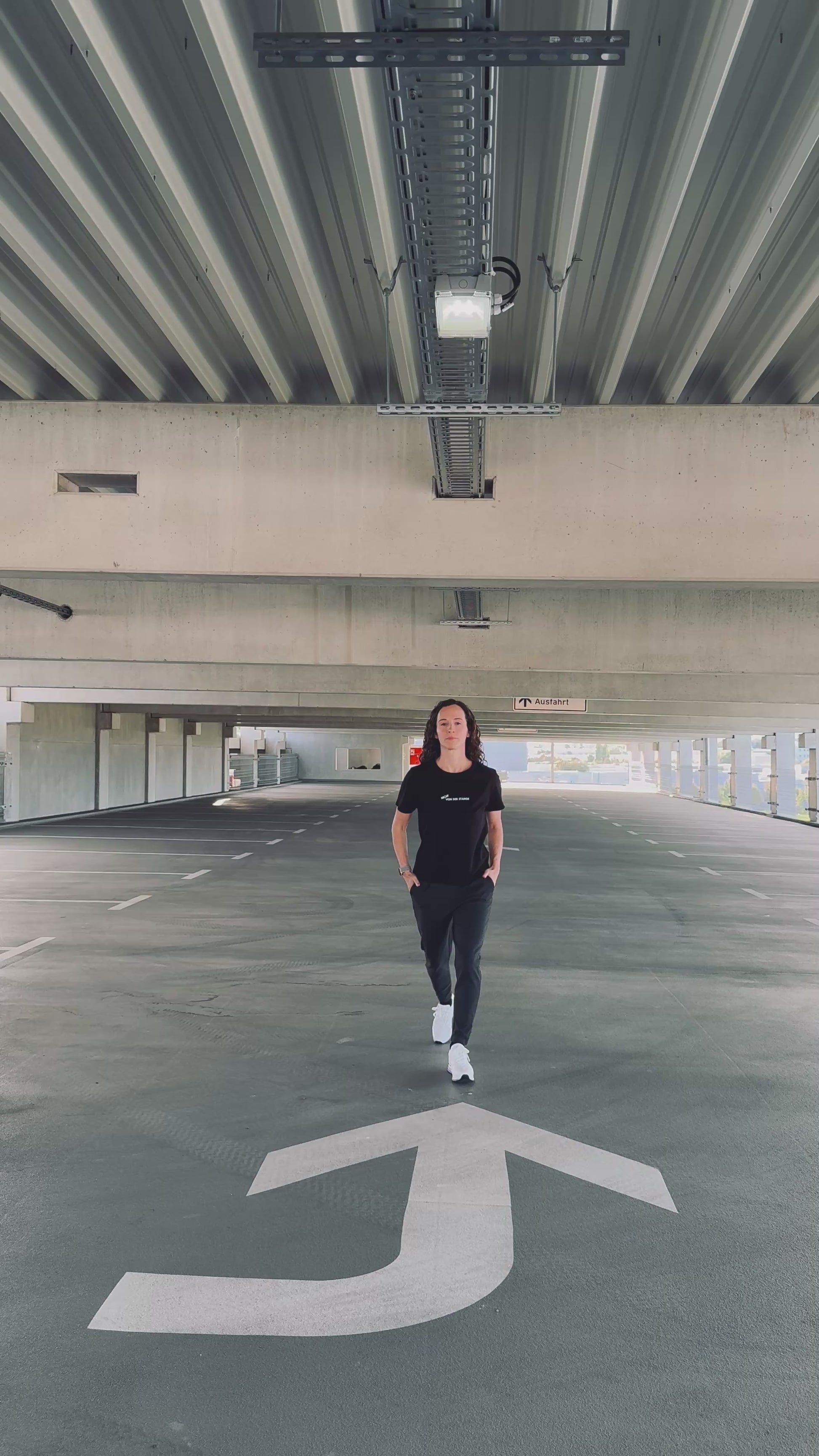 Ausgefallenes schwarzes T-Shirt | Statement Clothing | Nicht von der Stange